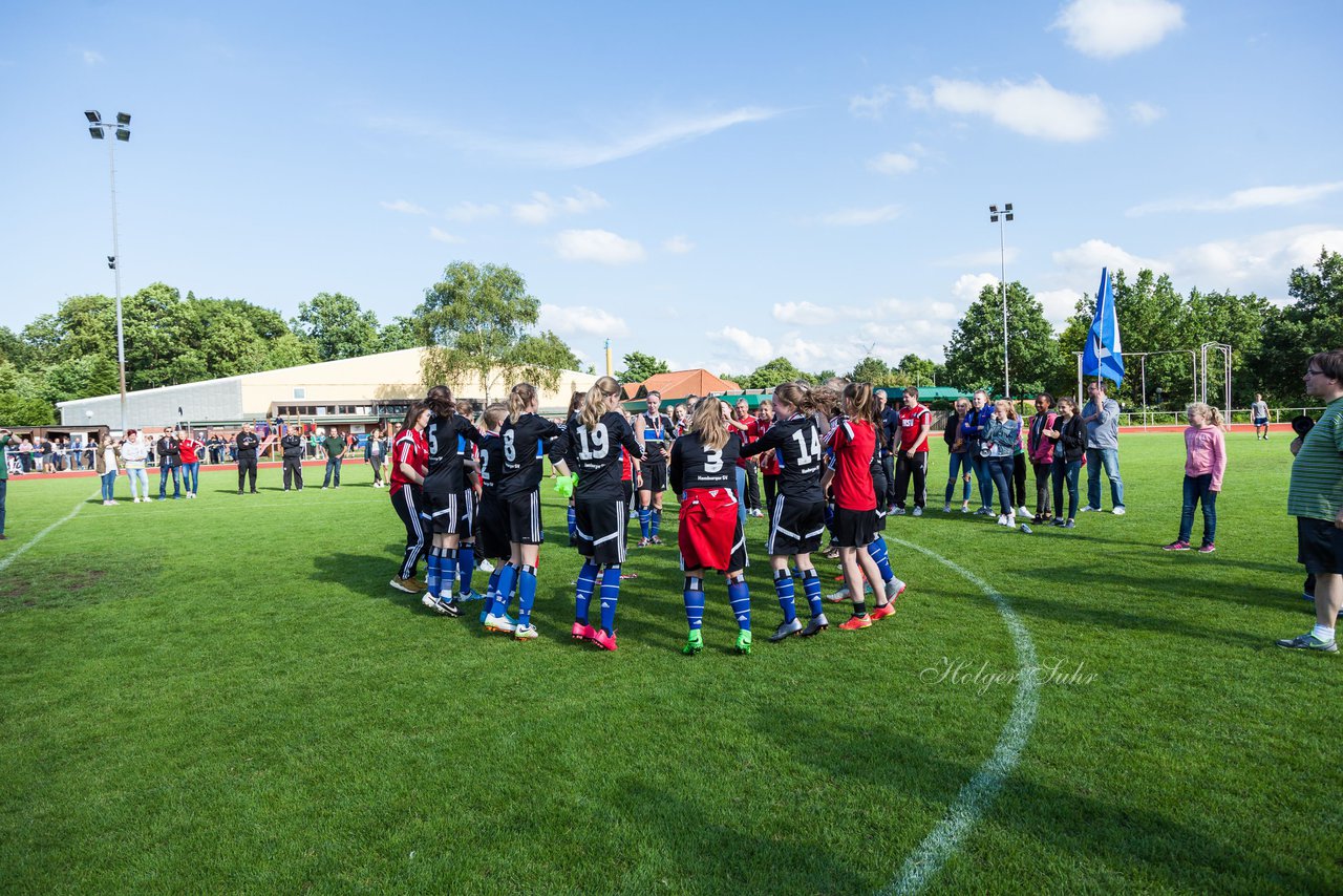 Bild 93 - wBJ SV Henstedt Ulzburg - Hamburger SV : Ergebnis: 0:2